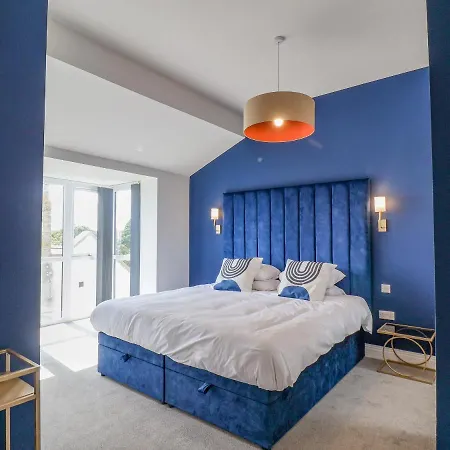 The Penthouse 斯卡伯勒